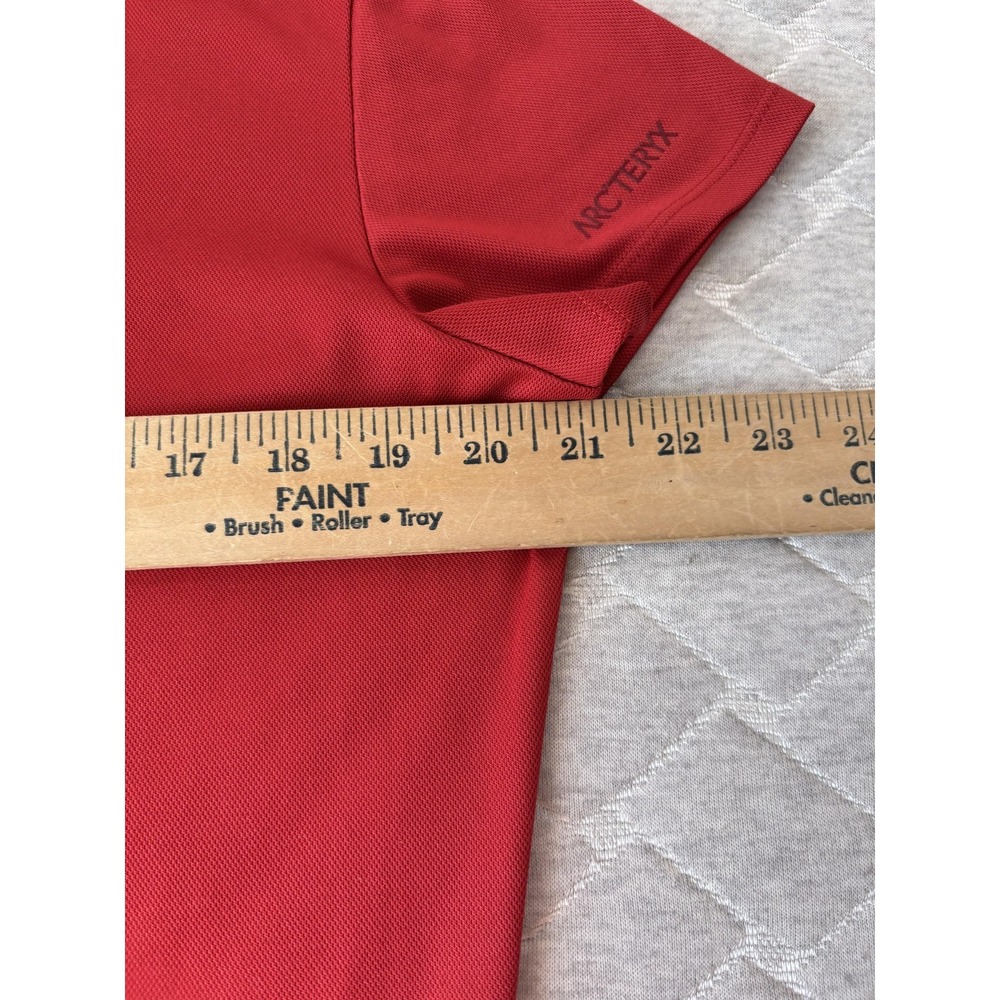 Arcteryx Shirt Womens‎ Medium Red Gorpcore Crew Neck Hiking Top Athletic Outdoor - Picture 10 of 10